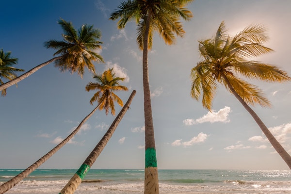 Plage de sable de Jacmel en Haïti