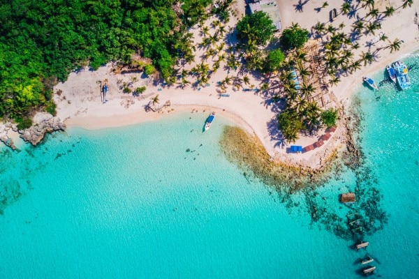 vue du haut d'une plage en République Dominicaine