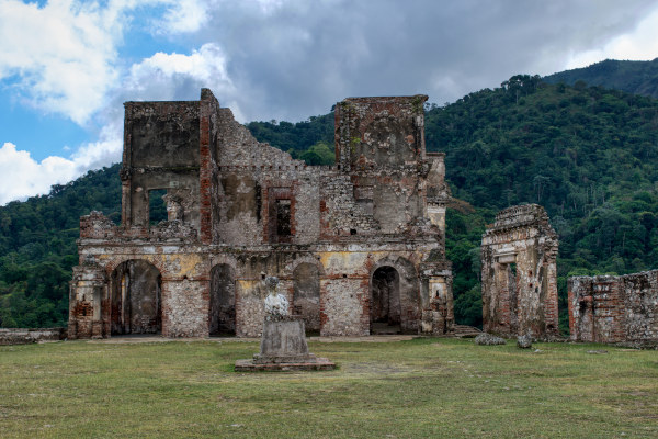 Palais sans souci : citadelle de la ferrière
