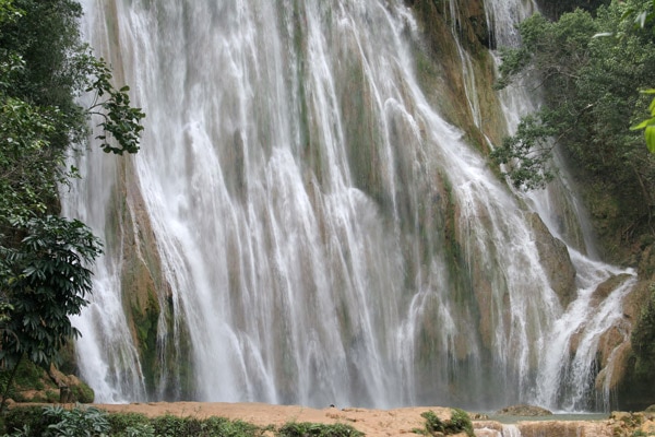 Cascade Péninsule de samana en République Dominicaine
