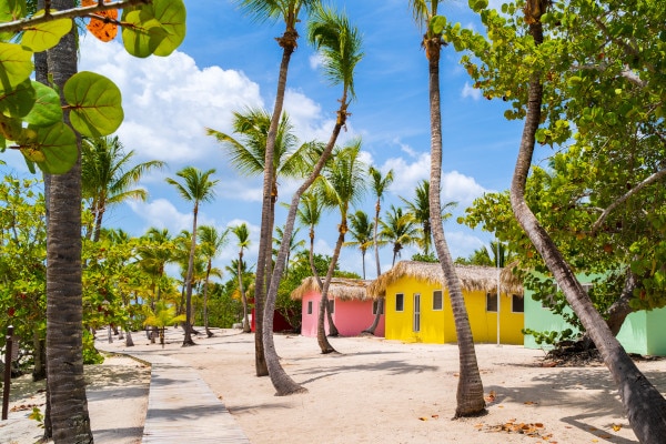 Maisons colorées typique en République Dominicaine
