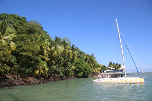 bateau sur l'eau en Guyane