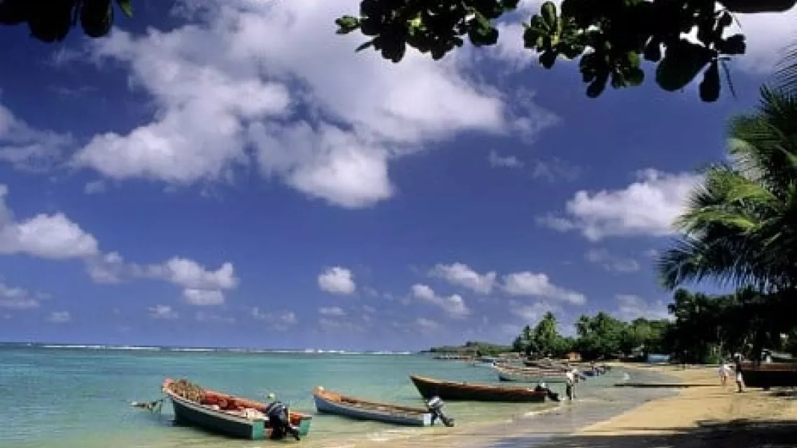 tour_des_yoles_martinique_0.jpg