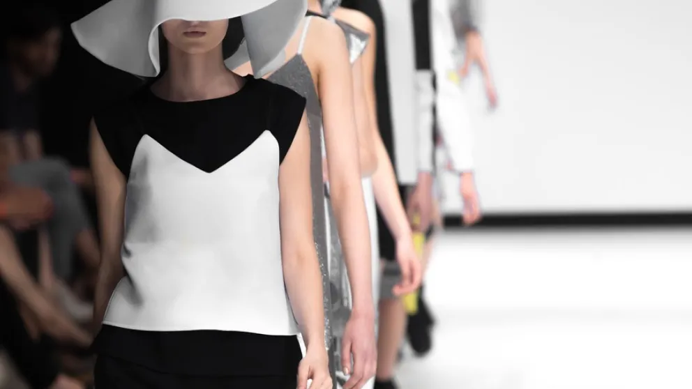 Fashion Week Paris 2025 : dates, défilés et programme complet