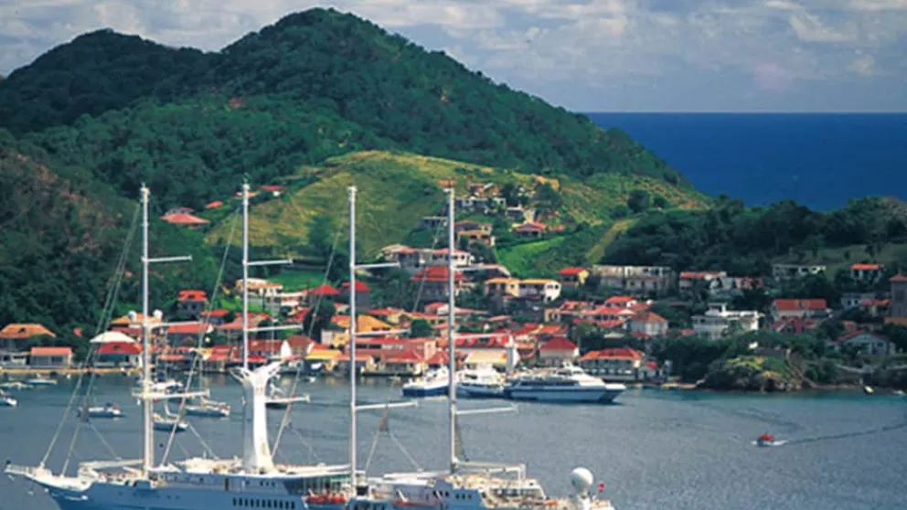 Guadeloupe : cap sur les îles des Saintes avec Air Caraïbes