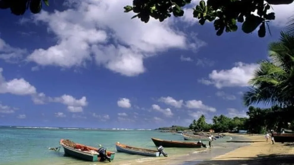 Tour des yoles rondes de la Martinique : vivez la plus grande régate des Antilles