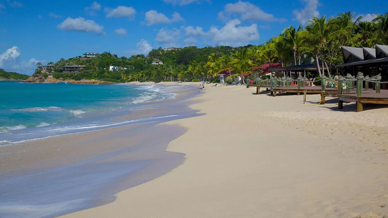 Bahía y playa de Galley en St. Johns Antigua