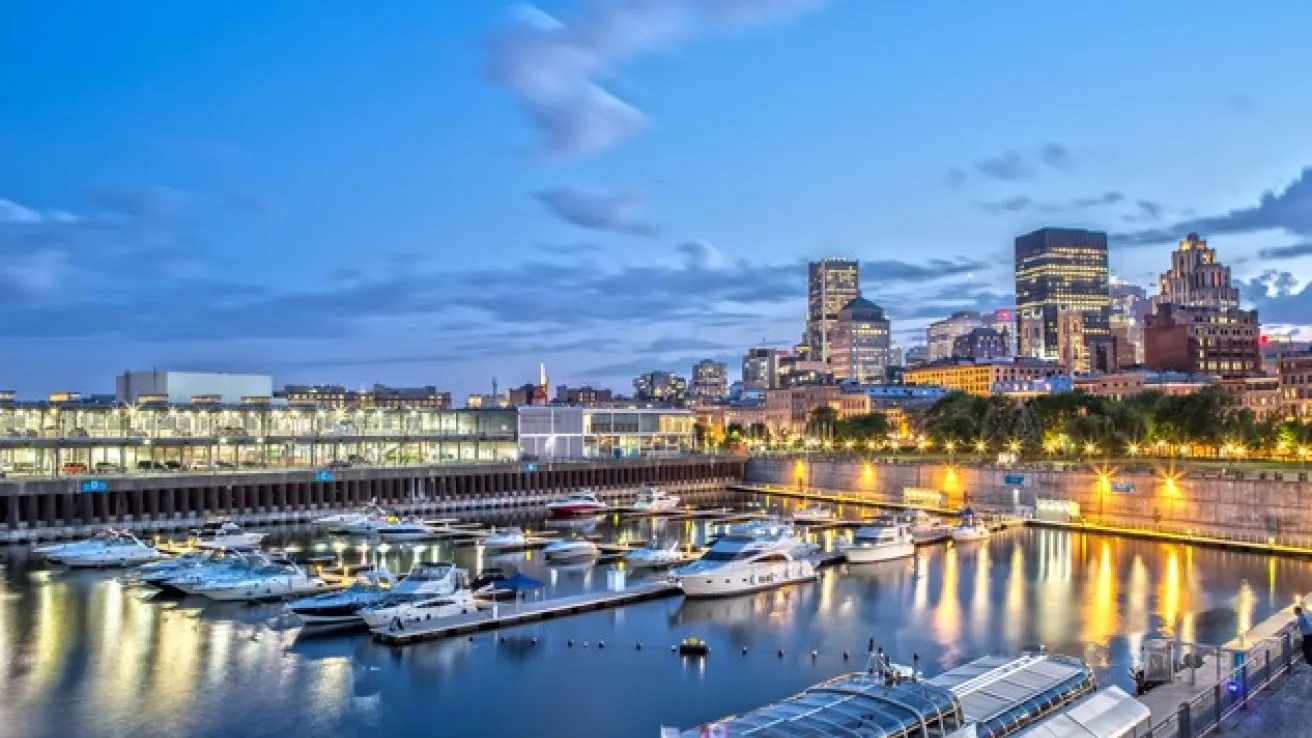 Vieux-Port de Montréal la nuit