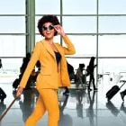 csPhoto femme a l'aéroport e