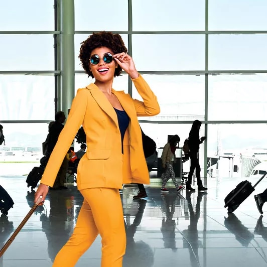 csPhoto femme a l'aéroport e