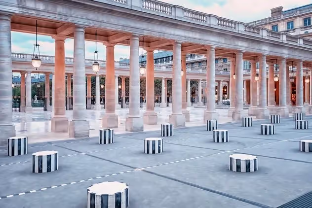 Cour du Palais Royal à Paris, France