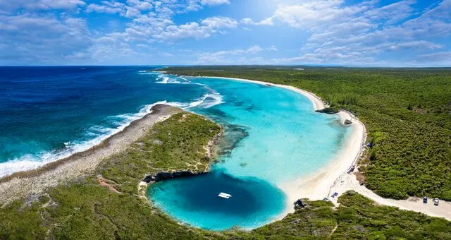 Dean Blue Hole