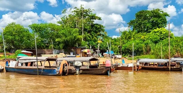 Fleuve pirogue Maroni