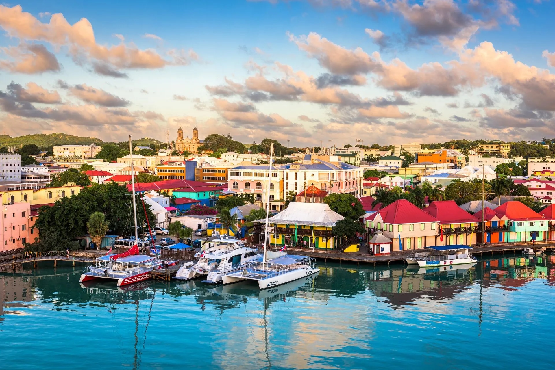 Vue sur la marina St. John's, Antigua