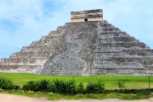 Flight departing from Cancún (CUN)