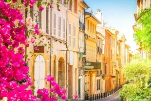 Vol au départ de Aix-en-Provence TGV (QXB)