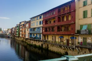 Flight departing from Castres (DCM)